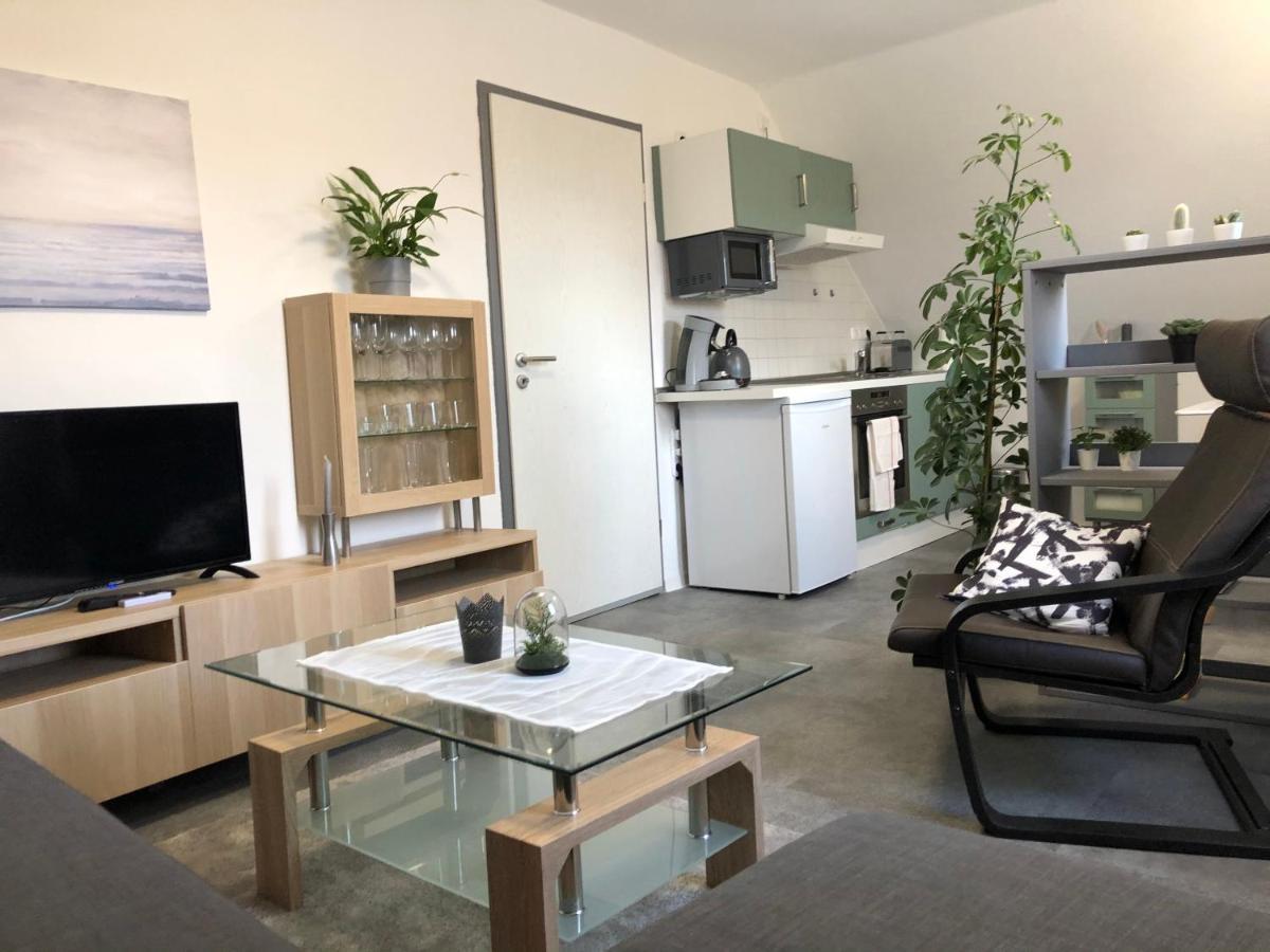 Ferienwohnung Elsa Hungen Buitenkant foto