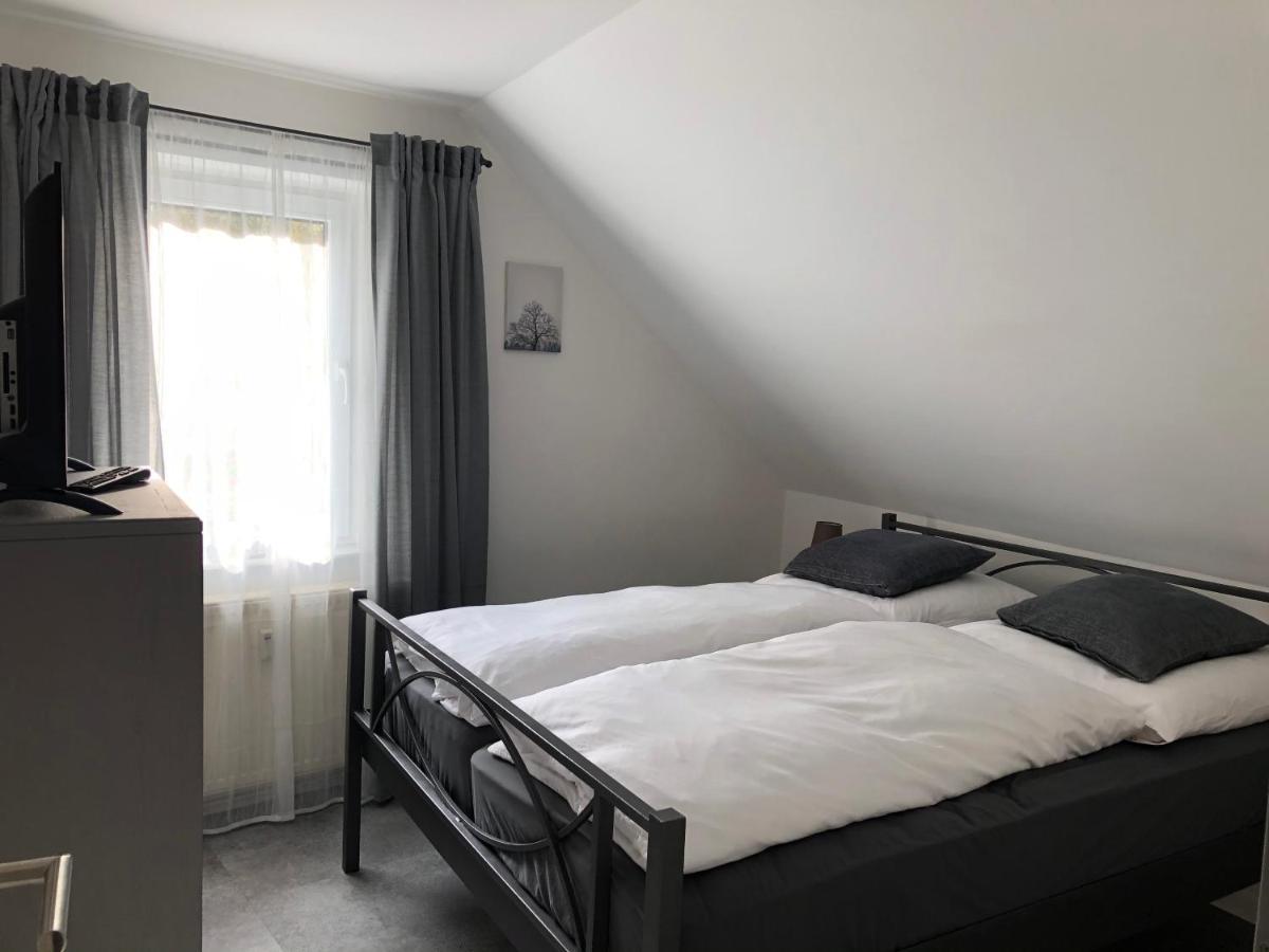 Ferienwohnung Elsa Hungen Buitenkant foto